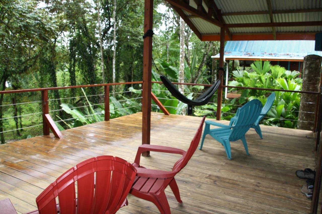 Surf Break At Paunch Bed & Breakfast Bocas del Toro Exterior photo